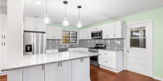 2488 Wentworth Drive NE 2488 Wentworth Drive NE Photo Gallery 1