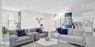 918 NW 4th Ave 918 NW 4th Ave Photo Gallery 1