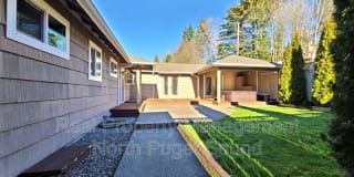 605 115th Ave SE 605 115th Ave SE Photo Gallery 1