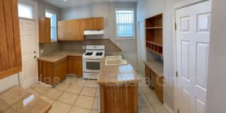 919 W 12th Avenue 919 W 12th Avenue Photo Gallery 1