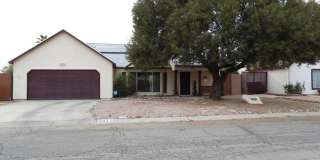 4642 S Elkridge Dr 4642 S Elkridge Dr Photo Gallery 1
