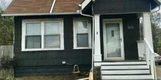 1724 Harmont Ave NE 1724 Harmont Ave NE Photo Gallery 1