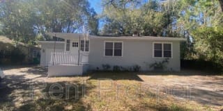 128 S Adelle Avenue 128 S Adelle Avenue Photo Gallery 1