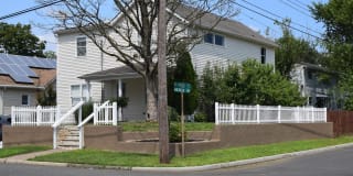 241 Hearn Avenue 241 Hearn Avenue Photo Gallery 1