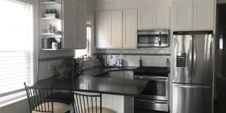 335 E Walnut Street 335 E Walnut Street Photo Gallery 1