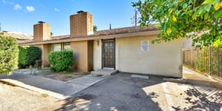 6038 N College Apt D 6038 N College Apt D Photo Gallery 1