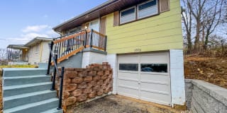 2976 Ridgeway Avenue 2976 Ridgeway Avenue Photo Gallery 1