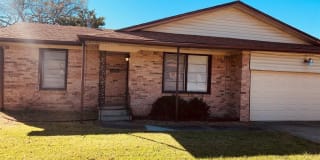 406 N Burdette Avenue 406 N Burdette Avenue Photo Gallery 1