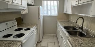723 W TIFFANY DR #4 723 W TIFFANY DR #4 Photo Gallery 1