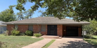 2106 PARKER ST 2106 PARKER ST Photo Gallery 1