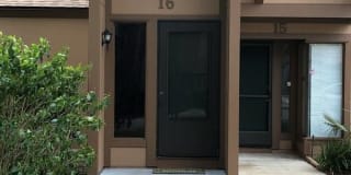 16 Oakmont Court 16 Oakmont Court Photo Gallery 1