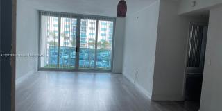 7501 E Treasure Dr 7501 E Treasure Dr Photo Gallery 1