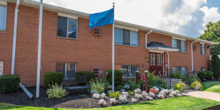 Dixon Manor Apartments Dixon Manor Apartments Photo Gallery 1