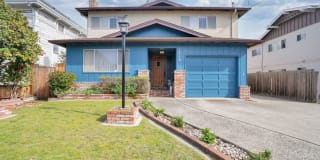 1216 Regent Street #E - 2 bedroom / 1.5 bathroom 1216 Regent Street #E - 2 bedroom / 1.5 bathroom Photo Gallery 1