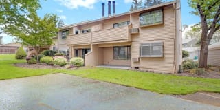 12600 SE FREEMAN WAY UNIT 127 12600 SE FREEMAN WAY UNIT 127 Photo Gallery 1