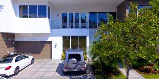 10273 NW 74th Ter 10273 NW 74th Ter Photo Gallery 1