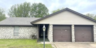6304 S 115th E Pl 6304 S 115th E Pl Photo Gallery 1