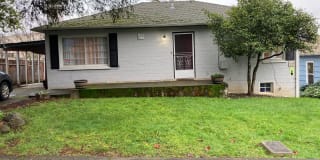 278 SE Pitzer St 278 SE Pitzer St Photo Gallery 1
