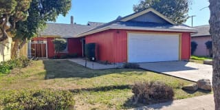2018 N. Laureen Ave 2018 N. Laureen Ave Photo Gallery 1