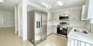 2056 NE 167th St 2056 NE 167th St Photo Gallery 1