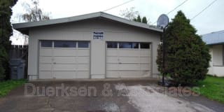 607 NW Oak 607 NW Oak Photo Gallery 1