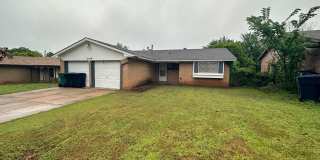 5104 S. Briarwood Drive 5104 S. Briarwood Drive Photo Gallery 1