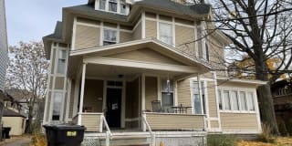 236 Prospect Avenue Northeast 236 Prospect Avenue Northeast Photo Gallery 1