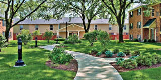 2850 Southampton Drive 2850 Southampton Drive Photo Gallery 1
