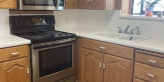 128 W Marquette Dr 128 W Marquette Dr Photo Gallery 1