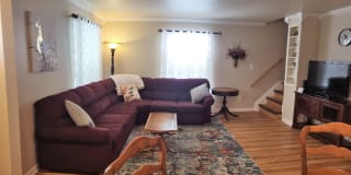 Furnished. Long or Short Term Condo with Basement Furnished. Long or Short Term Condo with Basement Photo Gallery 1