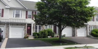 308 VILLAGE WAY 308 VILLAGE WAY Photo Gallery 1