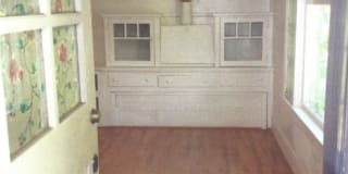 581 N. Euclid Ave 581 N. Euclid Ave Photo Gallery 1
