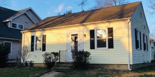 21 E Lincoln Circle 21 E Lincoln Circle Photo Gallery 1