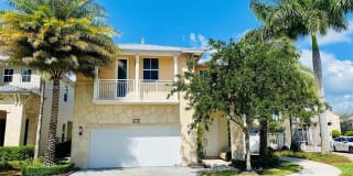 6970 NW 106th Ave 6970 NW 106th Ave Photo Gallery 1
