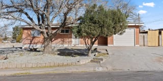 2801 Ross Avenue Southeast 2801 Ross Avenue Southeast Photo Gallery 1