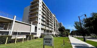 17600 N Bay Rd 17600 N Bay Rd Photo Gallery 1