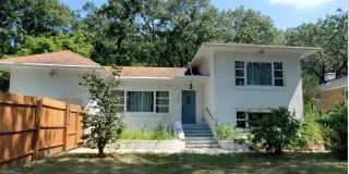 307 N Lake Street 307 N Lake Street Photo Gallery 1