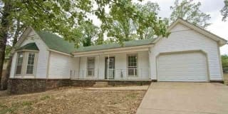 70 Creekwood Drive 70 Creekwood Drive Photo Gallery 1