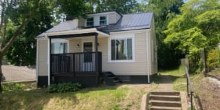 428 Newkirk St 428 Newkirk St Photo Gallery 1