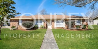 112 Easthaven Drive 112 Easthaven Drive Photo Gallery 1