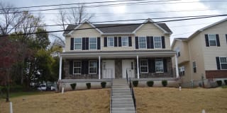 325 W MAPLE ST 325 W MAPLE ST Photo Gallery 1