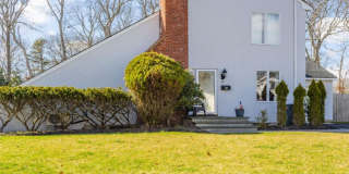 15 Pin Oak Lane 15 Pin Oak Lane Photo Gallery 1