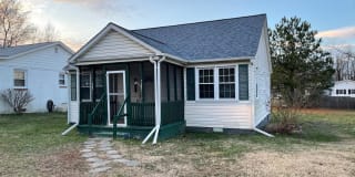 27393 NORTH SANDGATES ROAD 27393 NORTH SANDGATES ROAD Photo Gallery 1