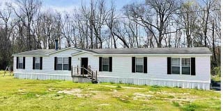 525 Horsefly Road 525 Horsefly Road Photo Gallery 1