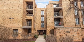 1818 E Shorewood 1818 E Shorewood Photo Gallery 1