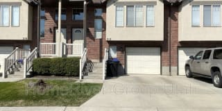 212 Lyman Ln 212 Lyman Ln Photo Gallery 1