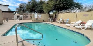 220 S. Old Litchfield Road, Unit 111 220 S. Old Litchfield Road, Unit 111 Photo Gallery 1