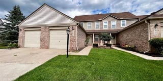 4399 HUNTERS Circle E 4399 HUNTERS Circle E Photo Gallery 1