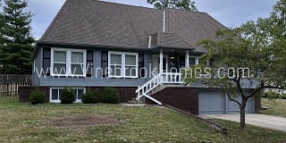 516 E 129 Terrace 516 E 129 Terrace Photo Gallery 1