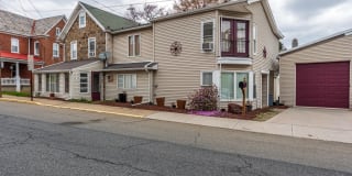 165 Garibaldi Ave 165 Garibaldi Ave Photo Gallery 1